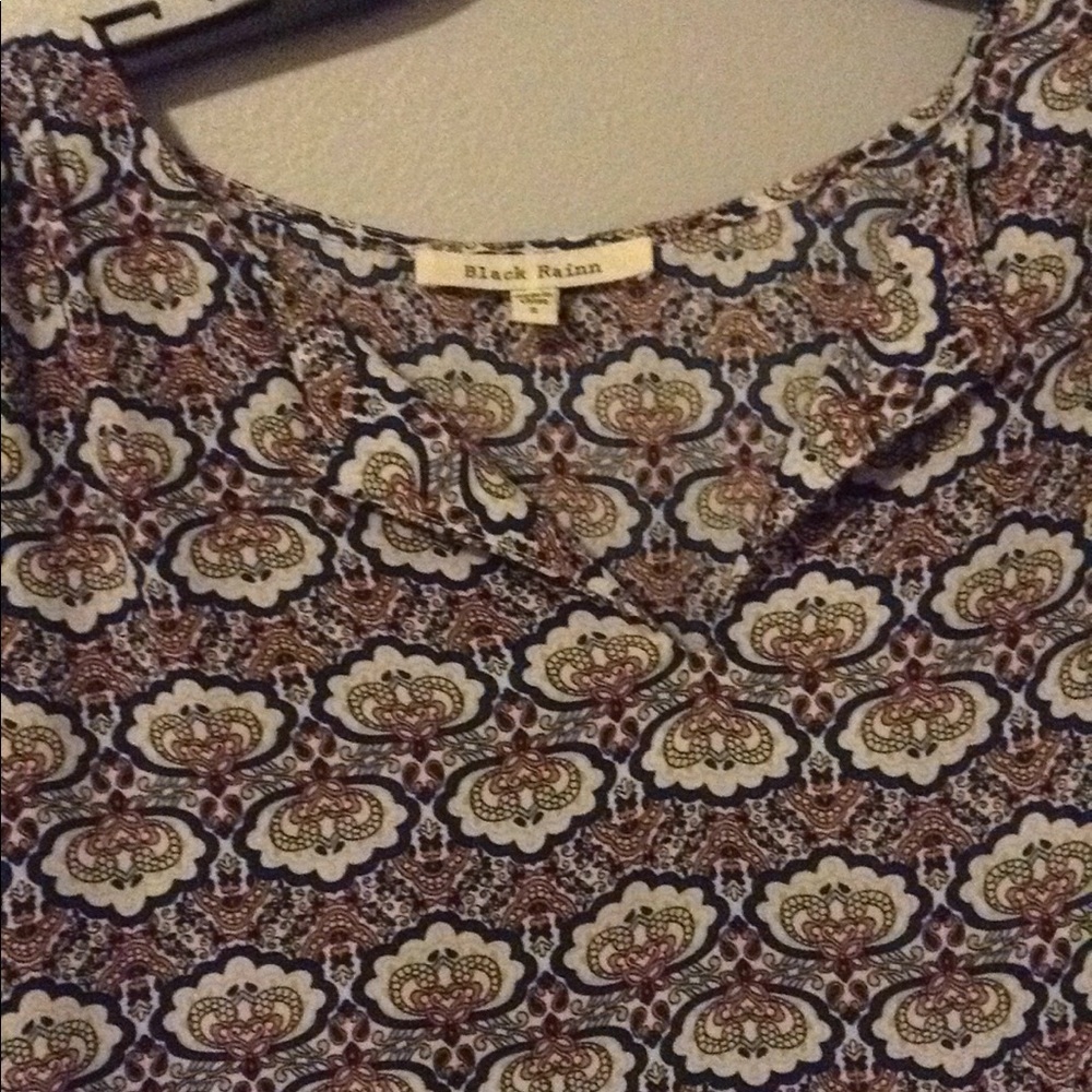 Pretty patterned blouse - Picture 3 of 4